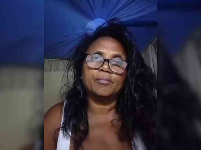 hotmomsexy webcam