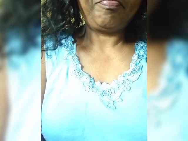 hotmomsexy webcam