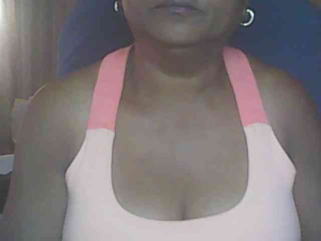 hotmomsexy webcam