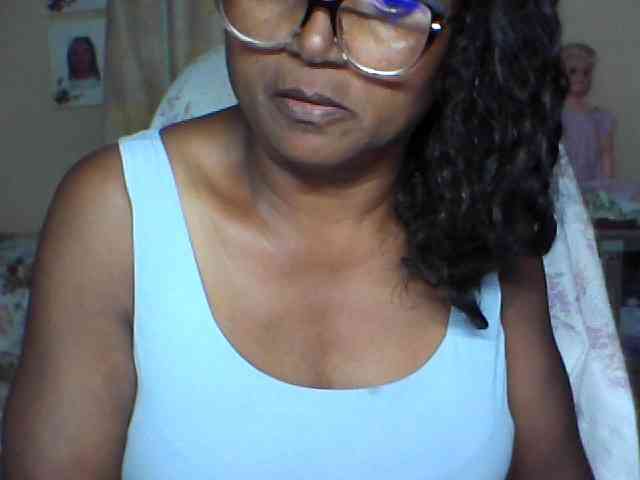 hotmomsexy webcam
