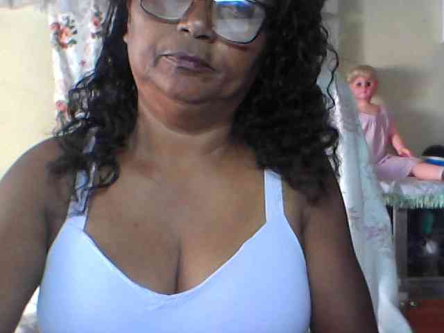 hotmomsexy webcam
