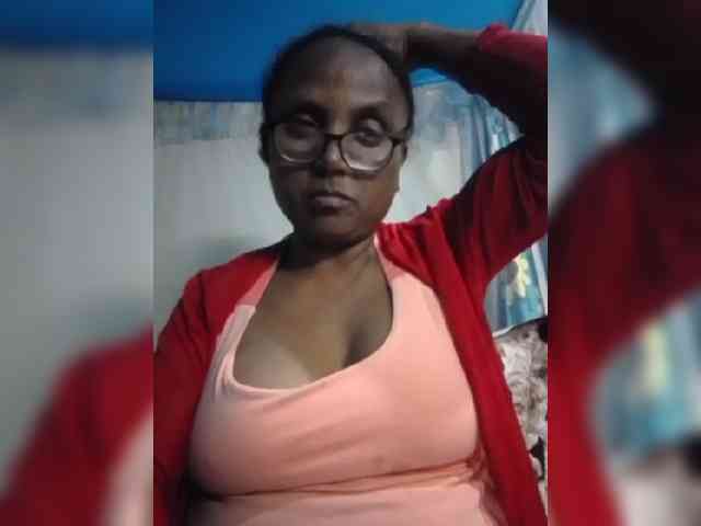 Modèle: hotmomsexy