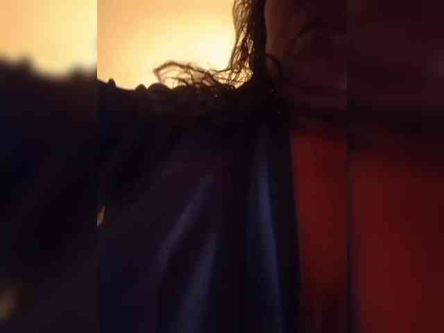 hotmomsexy webcam