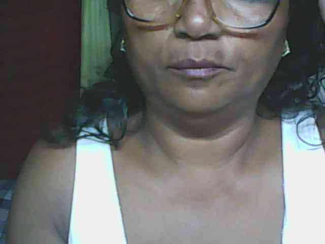 hotmomsexy webcam