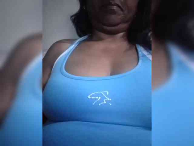 hotmomsexy webcam
