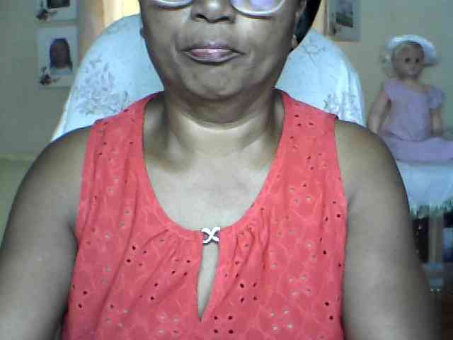 hotmomsexy webcam