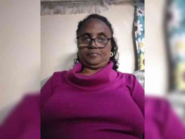 hotmomsexy webcam