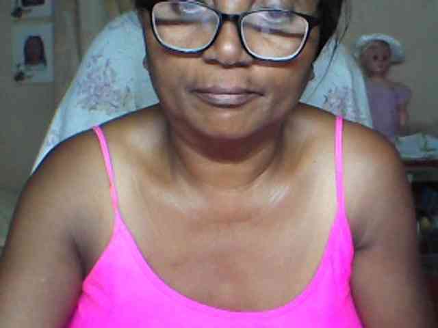hotmomsexy webcam