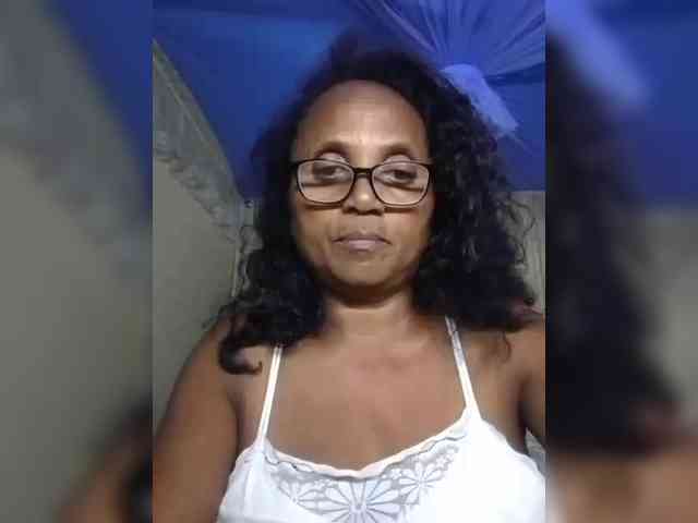 hotmomsexy webcam