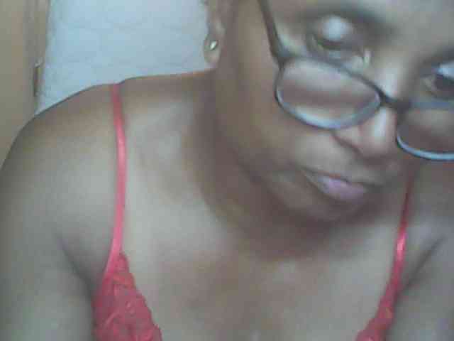 hotmomsexy webcam