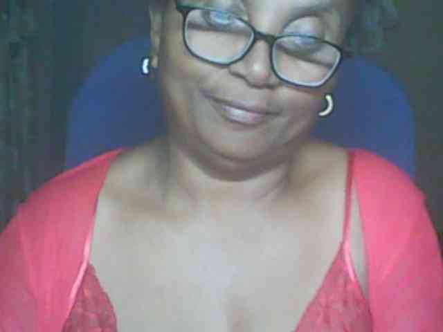 hotmomsexy webcam