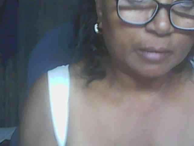 hotmomsexy webcam