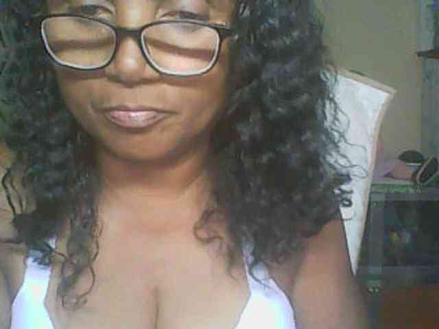 hotmomsexy webcam