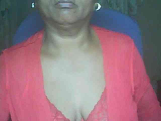 hotmomsexy webcam