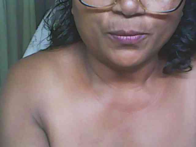hotmomsexy webcam