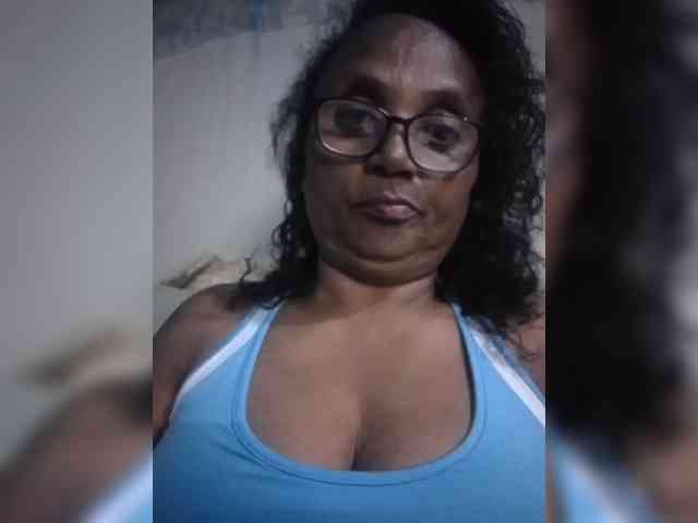 hotmomsexy webcam