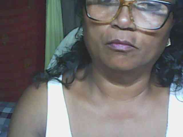 hotmomsexy webcam
