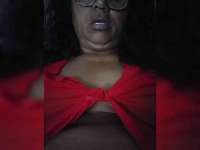 hotmomsexy webcam