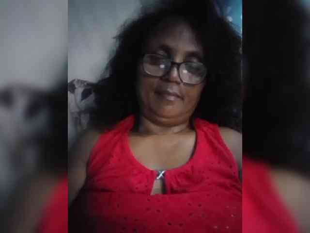 hotmomsexy webcam