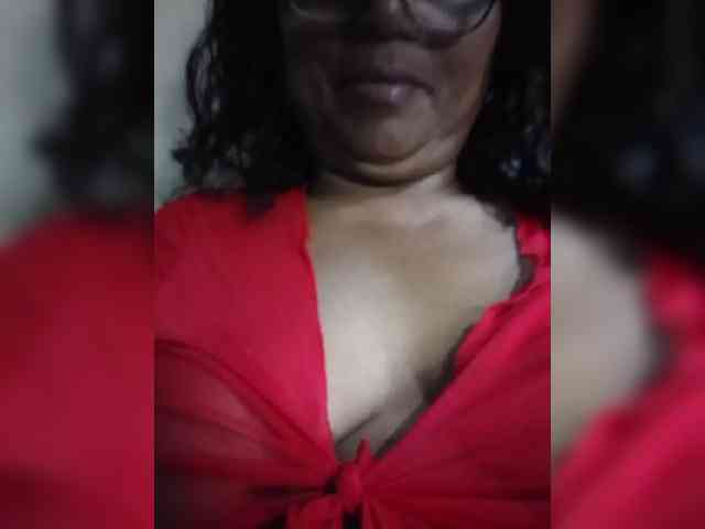 Modèle: hotmomsexy