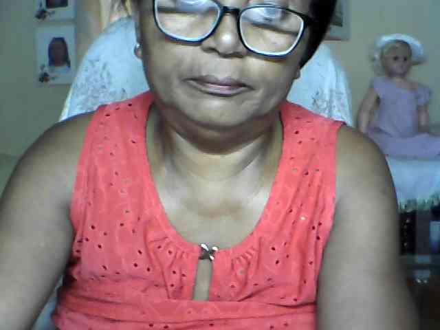hotmomsexy webcam