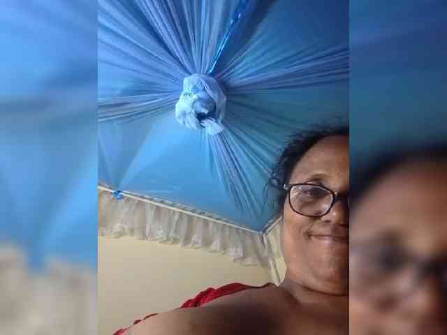 hotmomsexy webcam