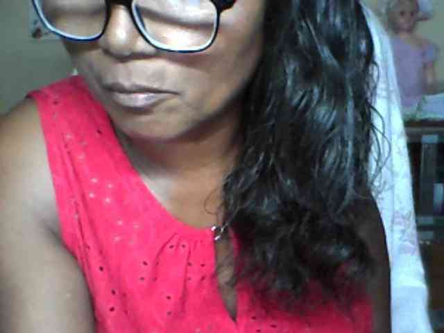 hotmomsexy webcam