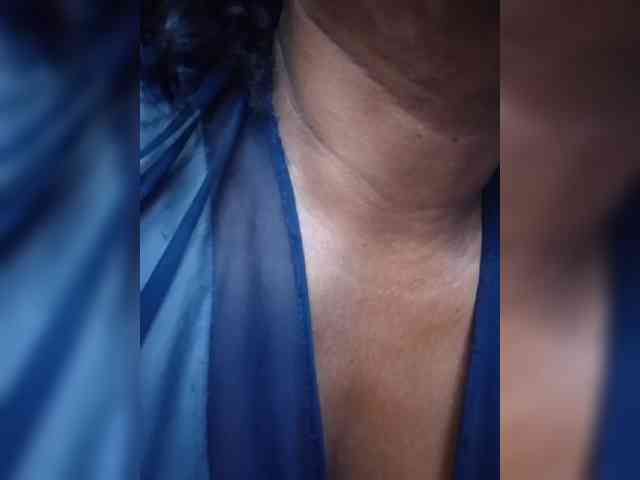 hotmomsexy webcam