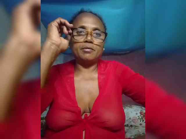 Modèle: hotmomsexy