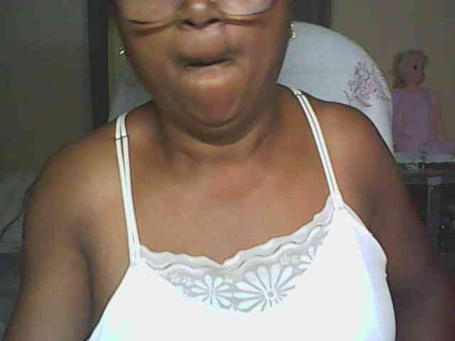 hotmomsexy webcam