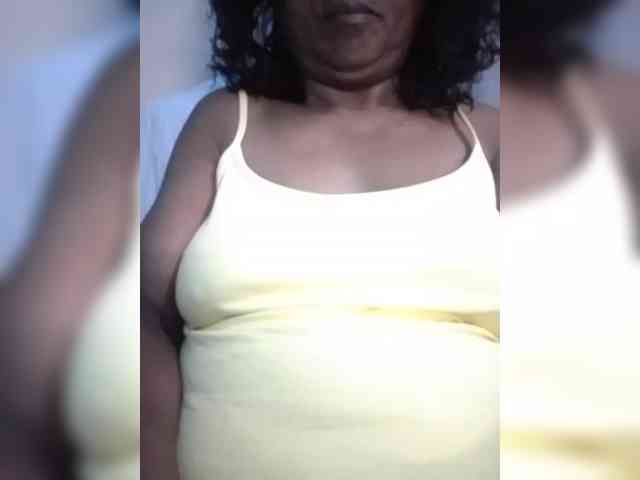 hotmomsexy webcam