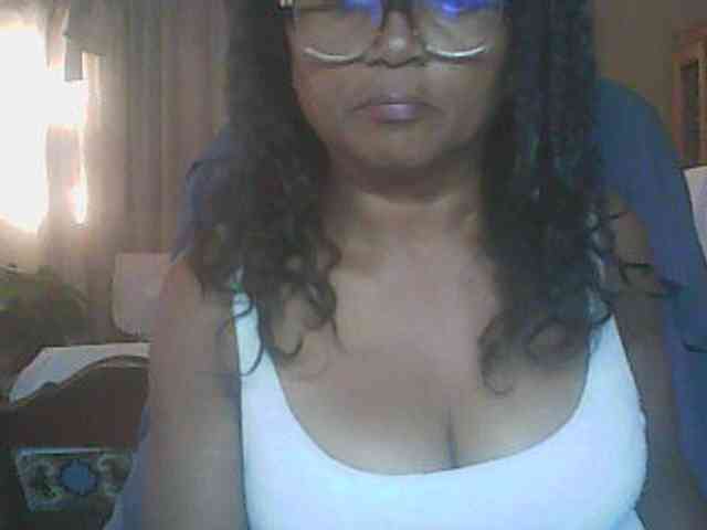 hotmomsexy webcam
