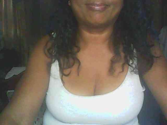 hotmomsexy webcam