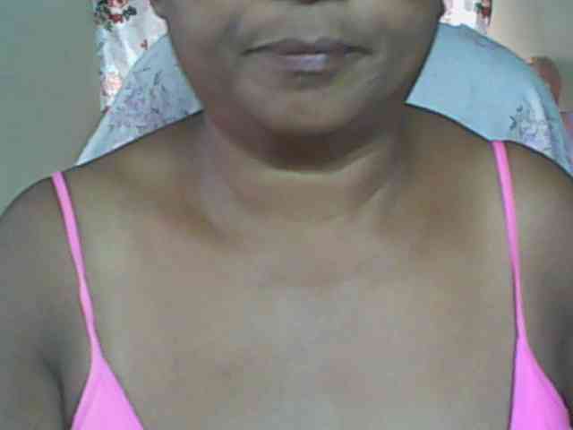 hotmomsexy webcam