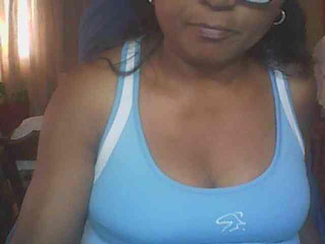 Modèle: hotmomsexy