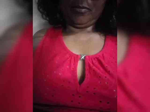hotmomsexy webcam