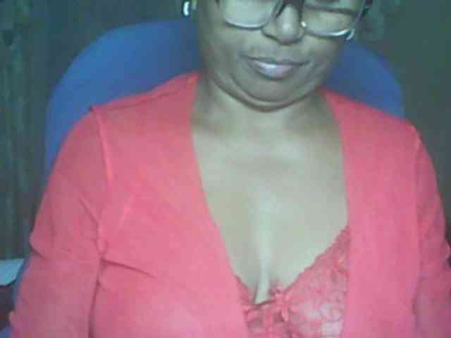 hotmomsexy webcam