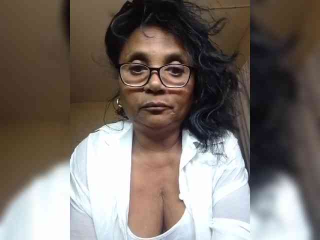 hotmomsexy webcam