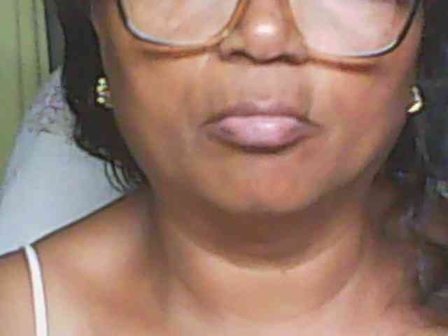 hotmomsexy webcam