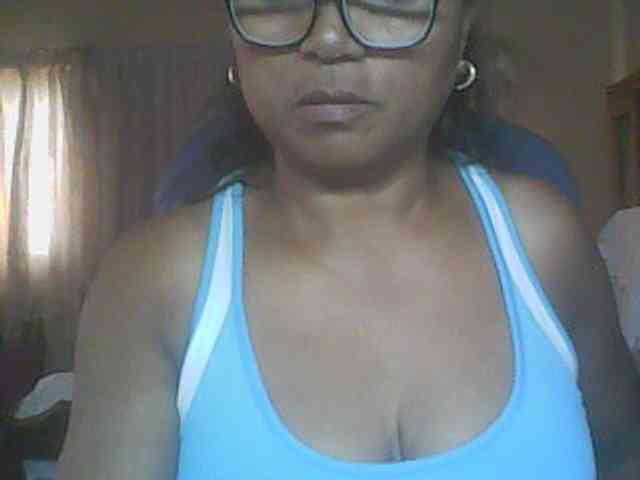 hotmomsexy webcam