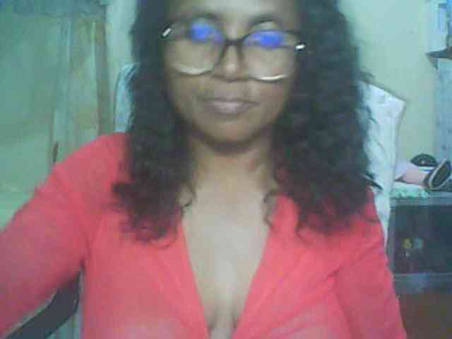 hotmomsexy webcam
