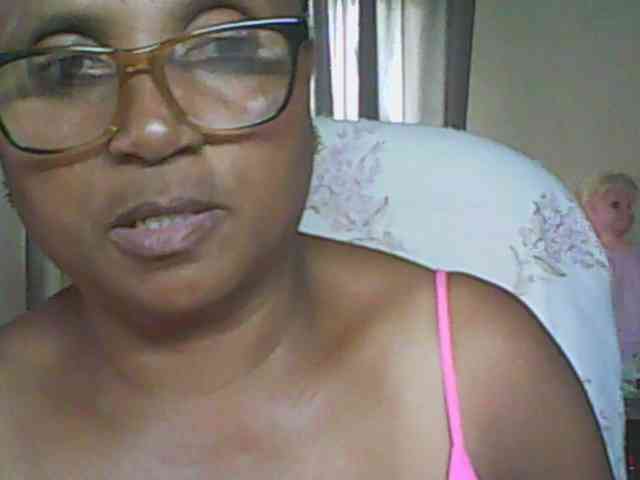 hotmomsexy webcam