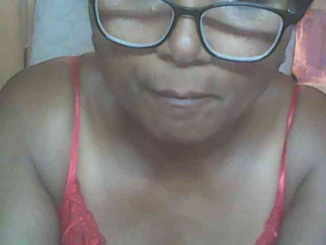 hotmomsexy webcam