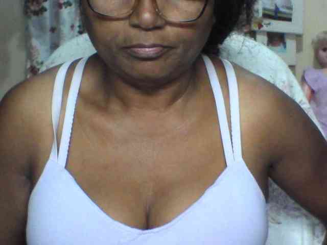 hotmomsexy webcam