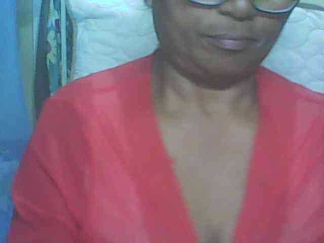 hotmomsexy webcam