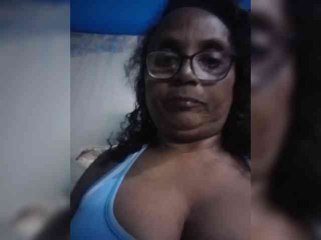 hotmomsexy webcam