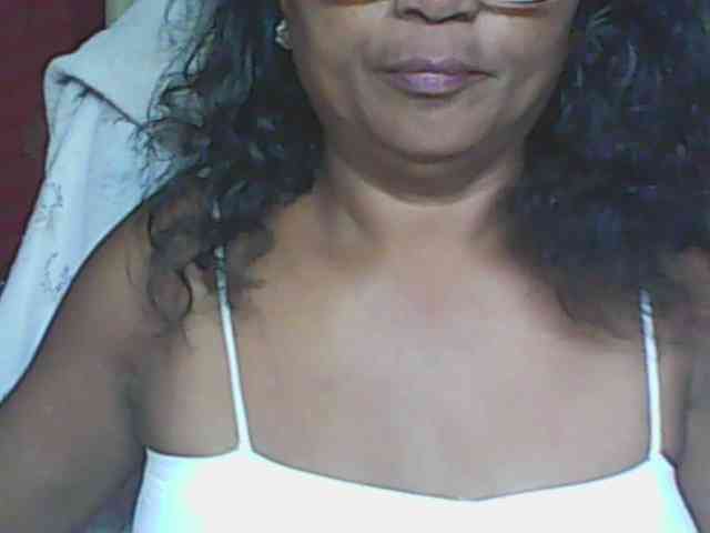 hotmomsexy webcam