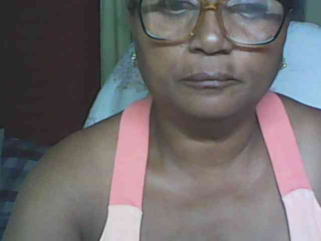 hotmomsexy webcam