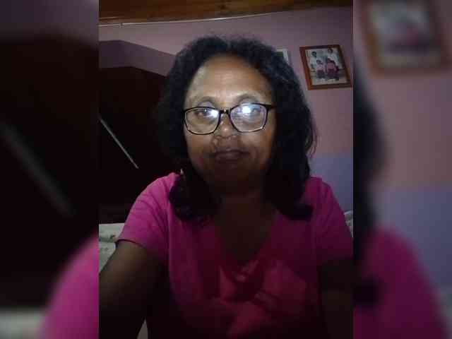 hotmomsexy webcam