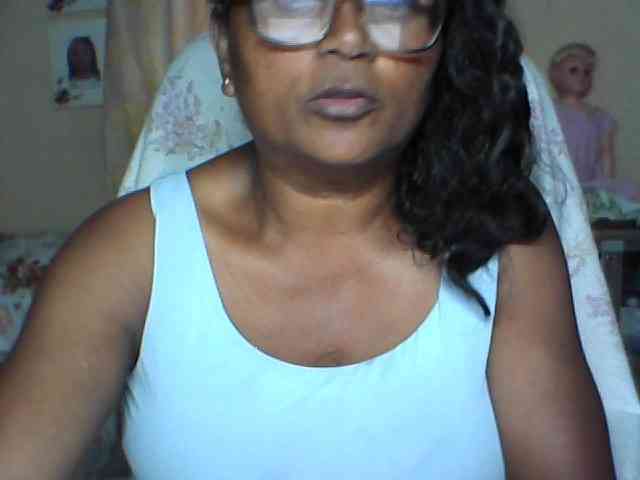 hotmomsexy webcam